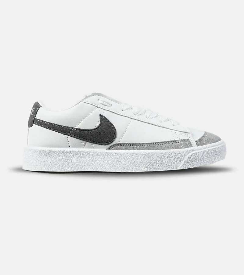 DSC01588 کفش نایک مردانه و زنانه سفید طوسی Nike Blazer Low 77 مدل 6925 - Image 1